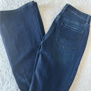 Women’s Idyllwind flare jeans. Size 0 Long